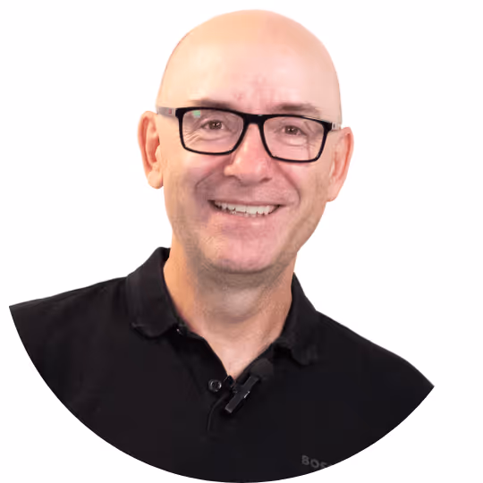 Porträt von Patrick Lobacher, Mitgründer von die.agilen, Trainer und Experte für OKR und Führung in agilen Organisationen.