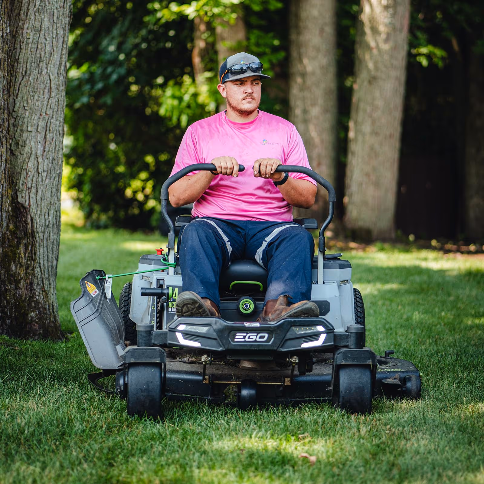 Battery-powered grass cutting service Cornwall Ontario