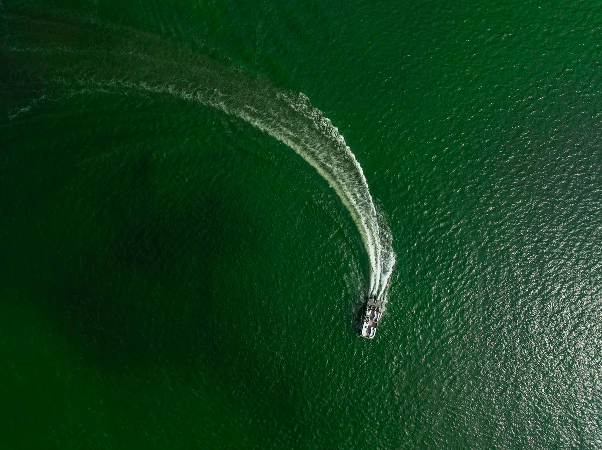 The captains seat on a Bennington Pontoon boat