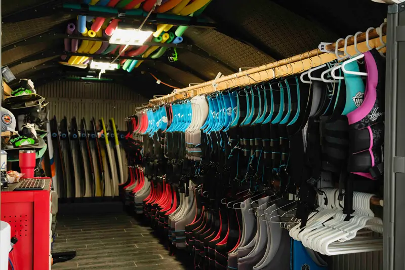 As Austin’s oldest and largest Boating Country Club®, Volente Boat Club offers it’s members unlimited use of more than 6 different premium brands of watercraft.