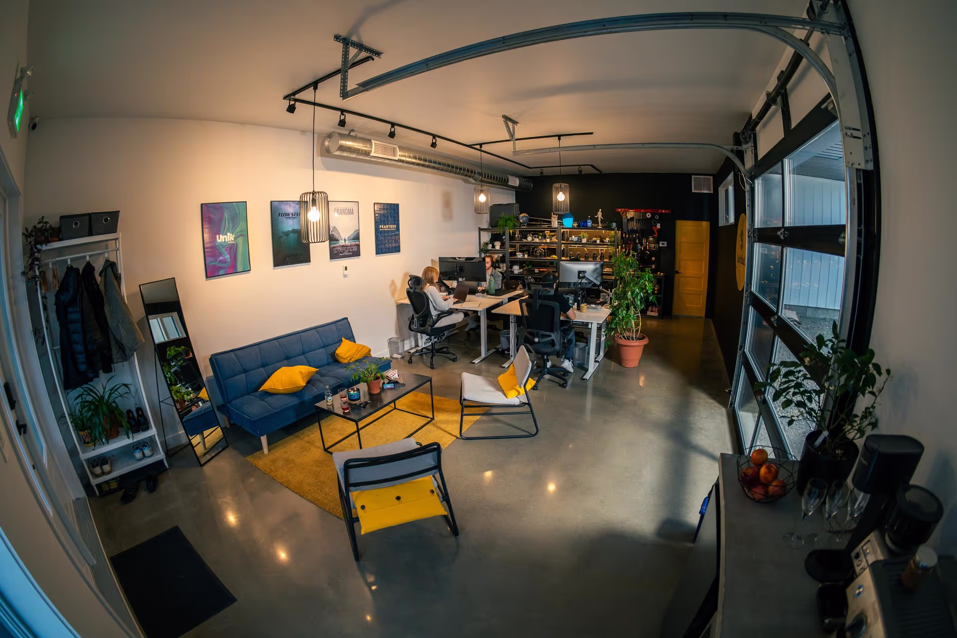 Espace de coworking à aire ouverture à Bromont.