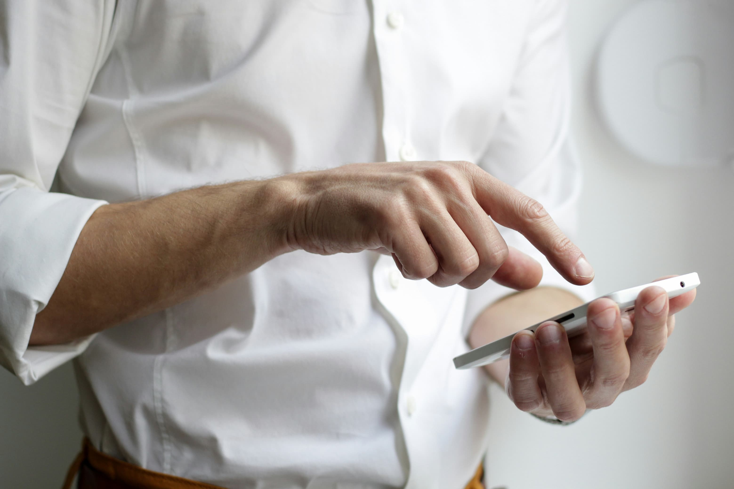 A Closer Look at Mobile Application Architectures for Different Platforms