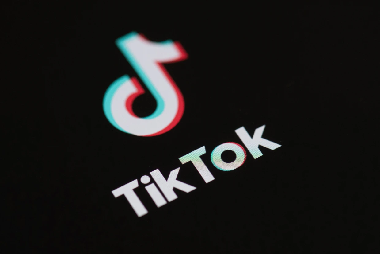 
The TikTok trend of AI-generated headshots simplifies obtaining professional-quality self-portraits. AI SuitUp's web app, available on iOS, Android, and desktop, lets users create headshots by choosing 15 well-lit photos. The app transforms these into varied headshots that reflect their essence, offering surprise elements and creativity. AI SuitUp's ease and affordability, at $19 for 100 photos, sets it apart. This trend enhances online presence, making traditional headshot challenges obsolete.