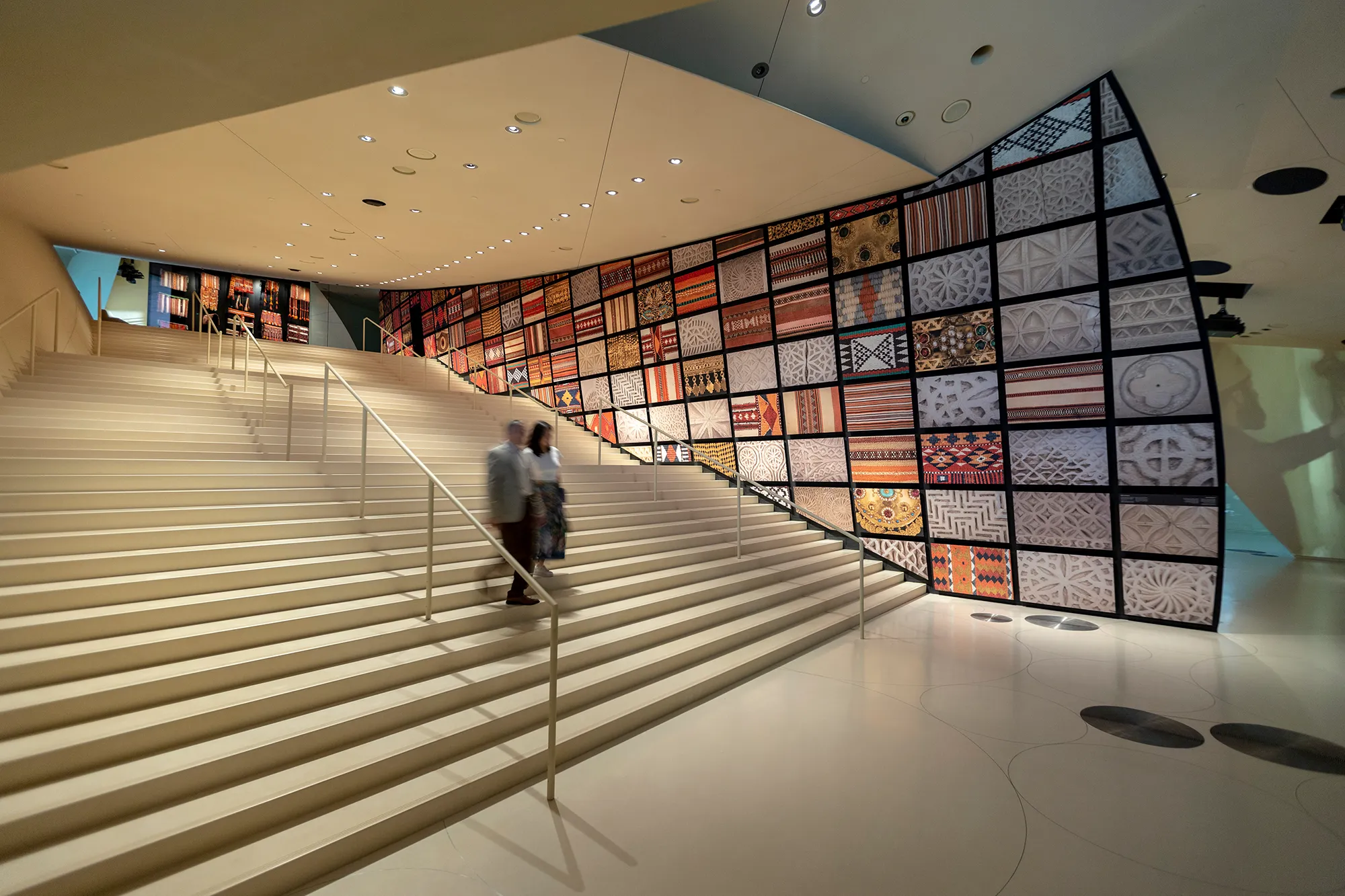 revestimento de degraus em terrazzo para museum no Qatar. / terrazzo stair cladding for a museum in Qatar.
