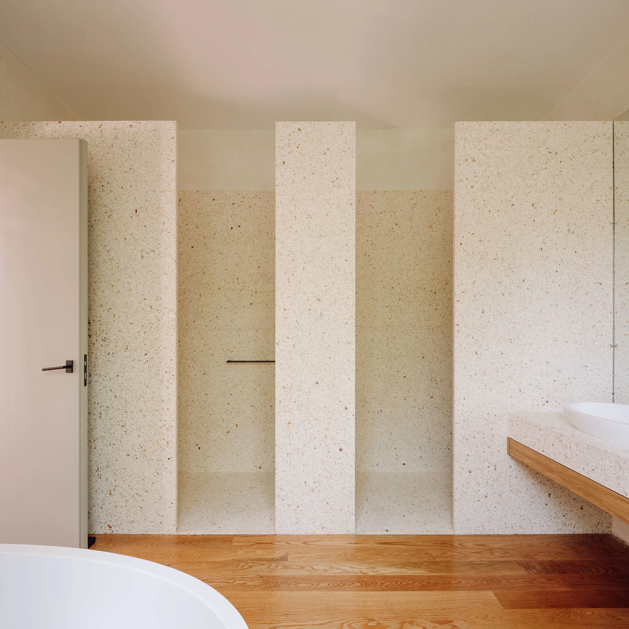 divisórias em terrazzo para atmosferas de casas únicas / terrazzo partitions for unique home atmospheres.
