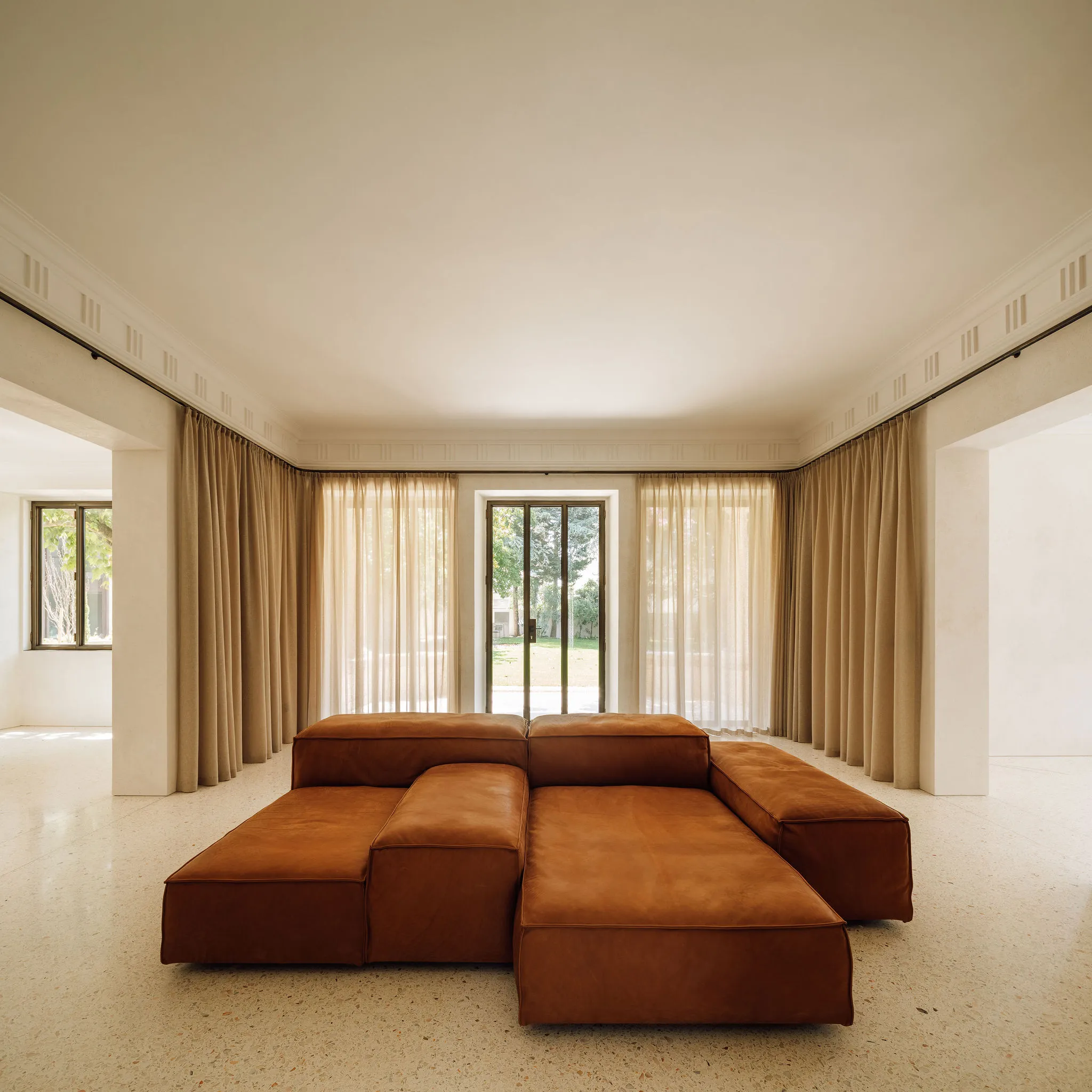 revestimento único em terrazzo para ambientes privados exclusivos e especiais / unique terrazzo cladding for exclusive and special private houses atmosphere.
