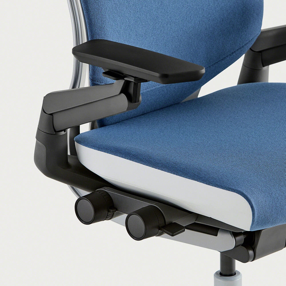 Steelcase Gesture Seat Depth