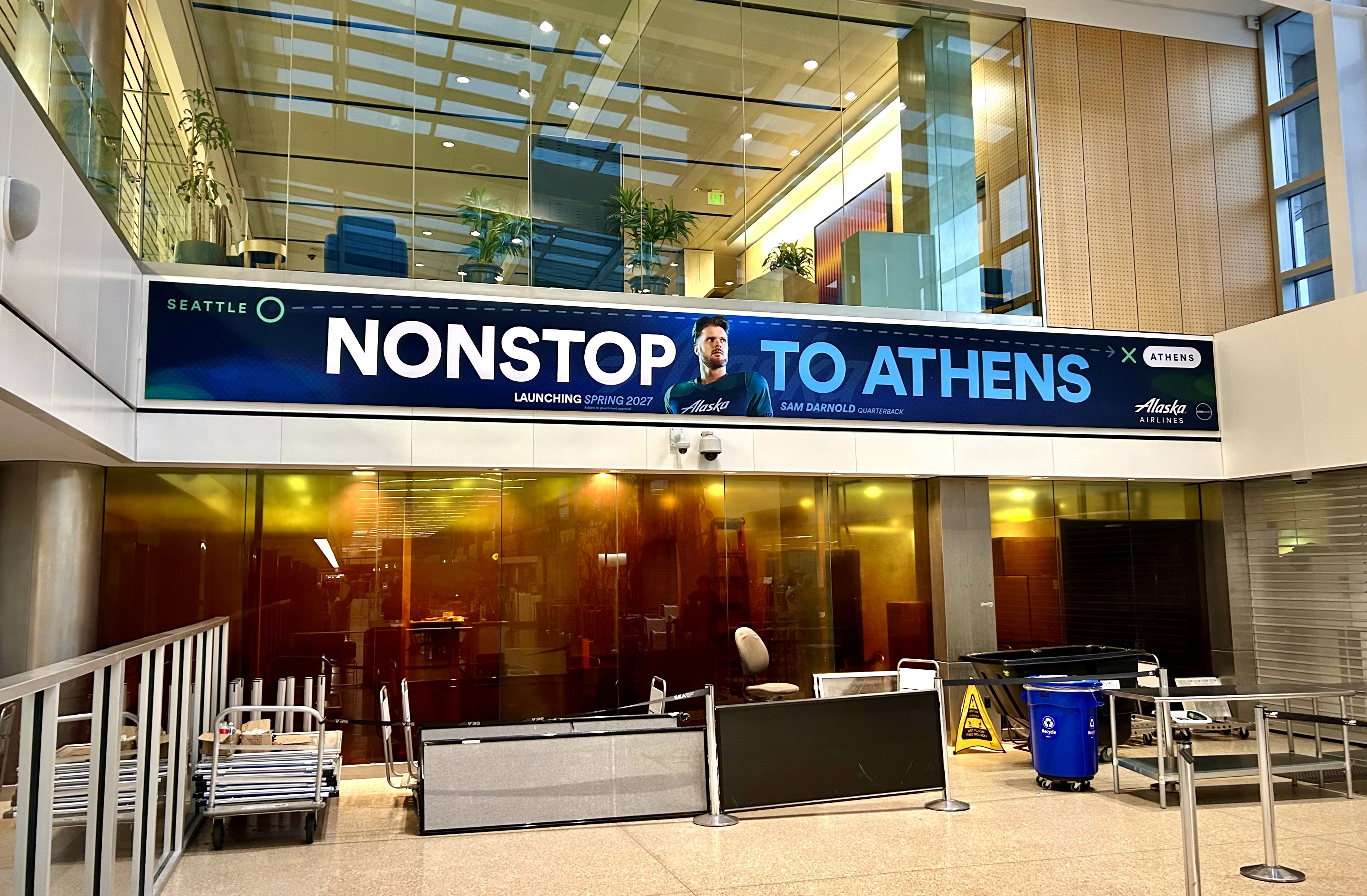TSA line Athens sign