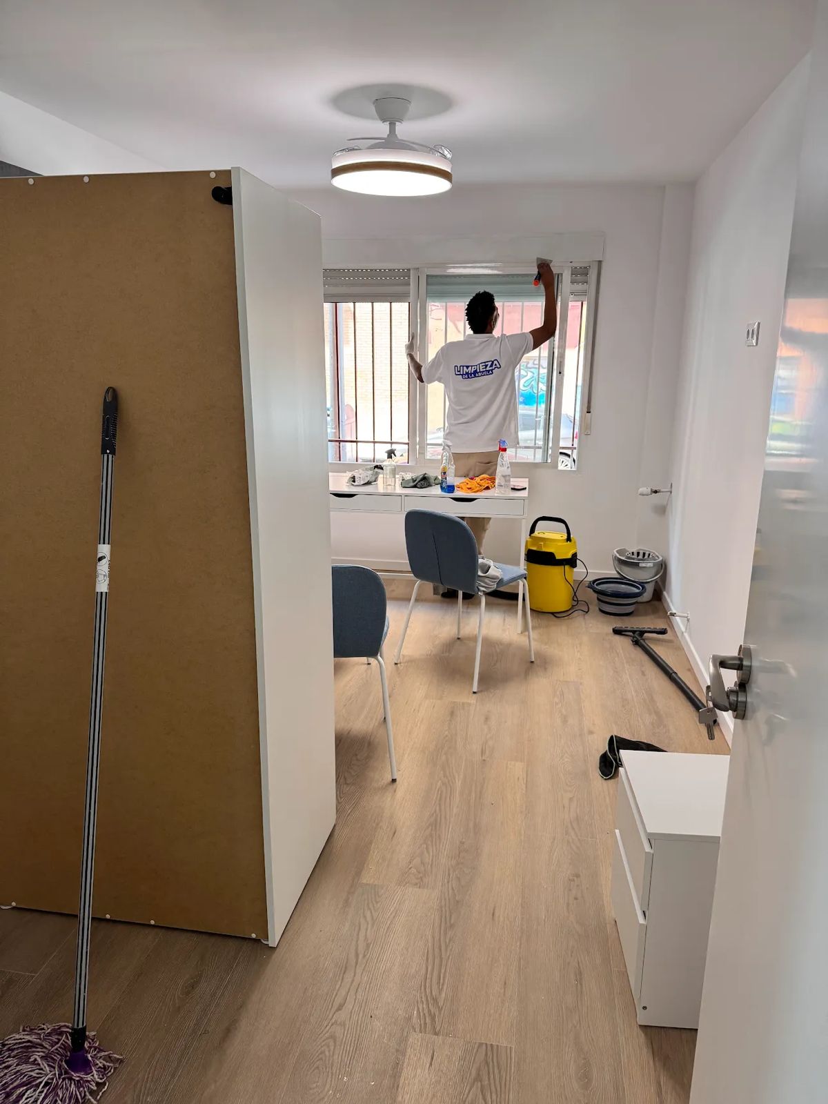 Servicio profesional de limpieza en Torre de Claramunt