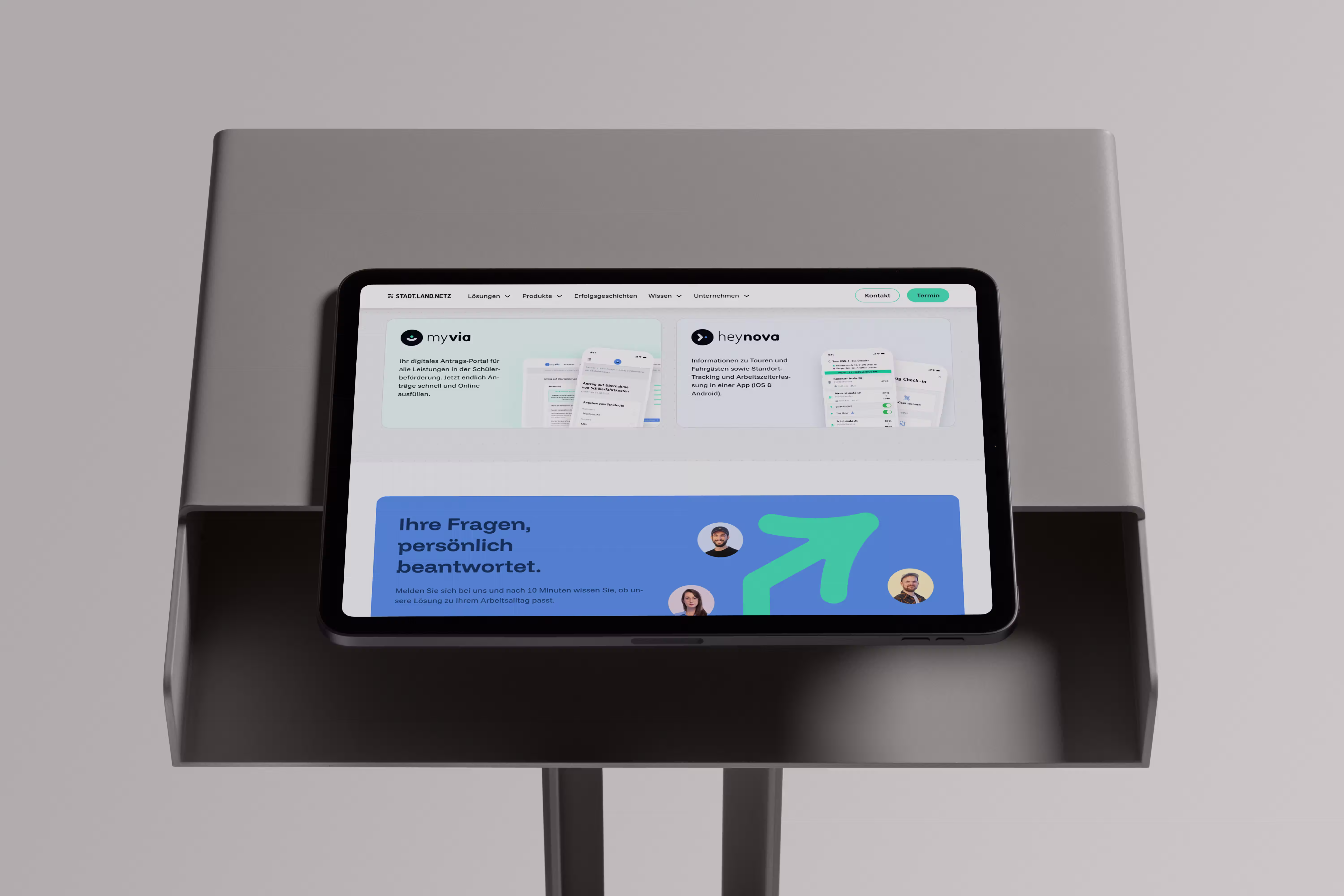 Rebranding und Webflow Website Relaunch für das SaaS Startup Stadt.Land.Netz mit modularer CMS-Struktur, Farbcodierung der Inhalte und UX für komplexe B2G Softwarelösungen.