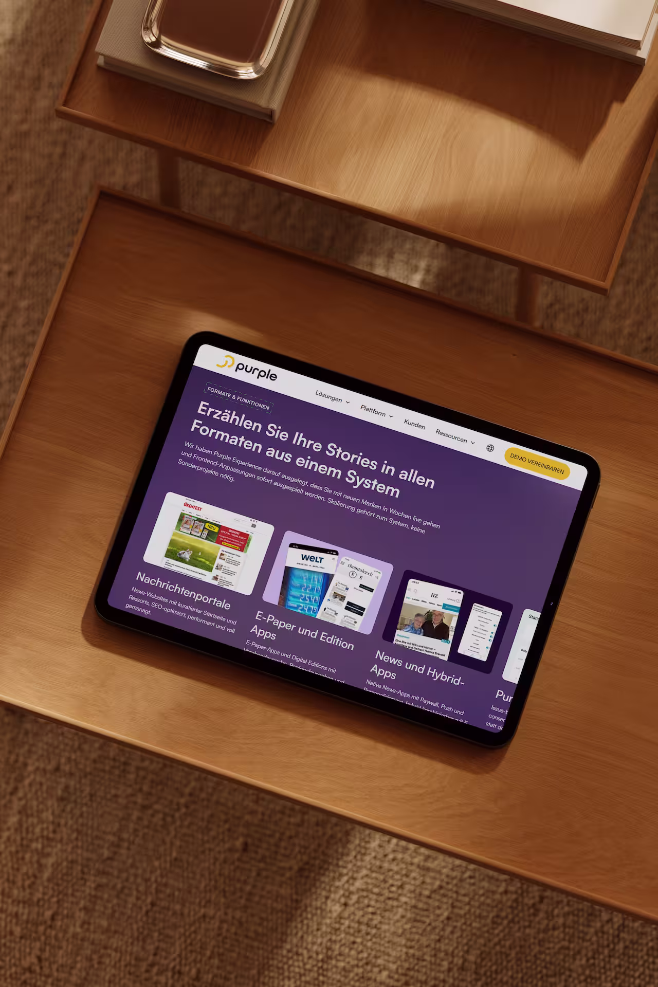 Modernes Brand Design, Webdesign und Webflow Development für Purple – eine SaaS-Plattform für Verlage mit klarer Markenstrategie, zweisprachiger Website, UX-Konzept und individuellen Feature-Visuals.