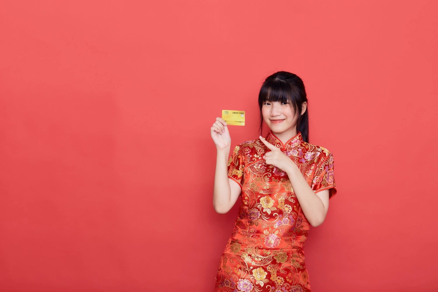 Start the Year of the Horse with Financial Wisdom: How to Compare Credit Cards for Maximum Ang Pao Rewards