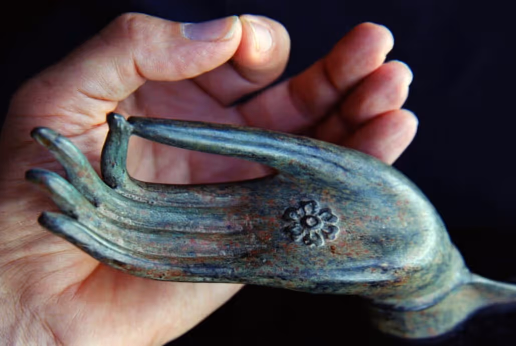 بگذار دستانت مغزت را دگرگون کنند