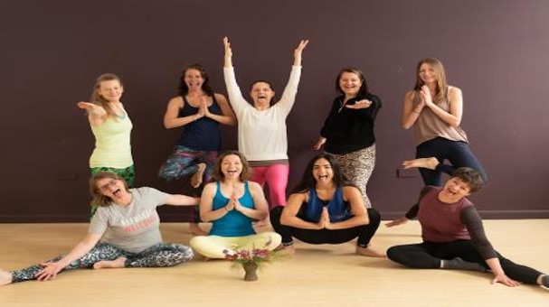 یوگا برای همه بدن‌ها: چرا هیچ‌کس برای یوگا نامناسب نیست