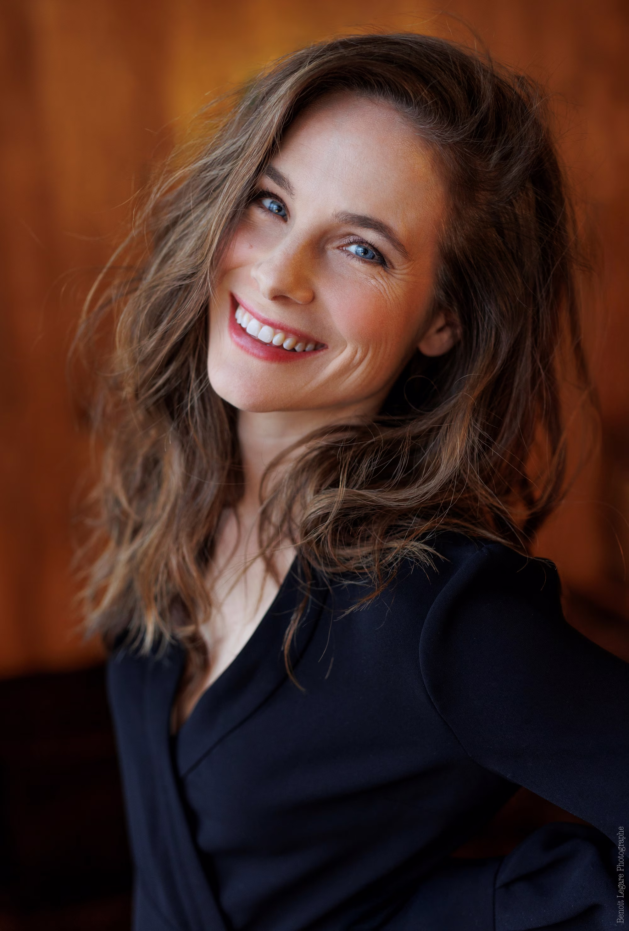 Caroline Dhavernas casting