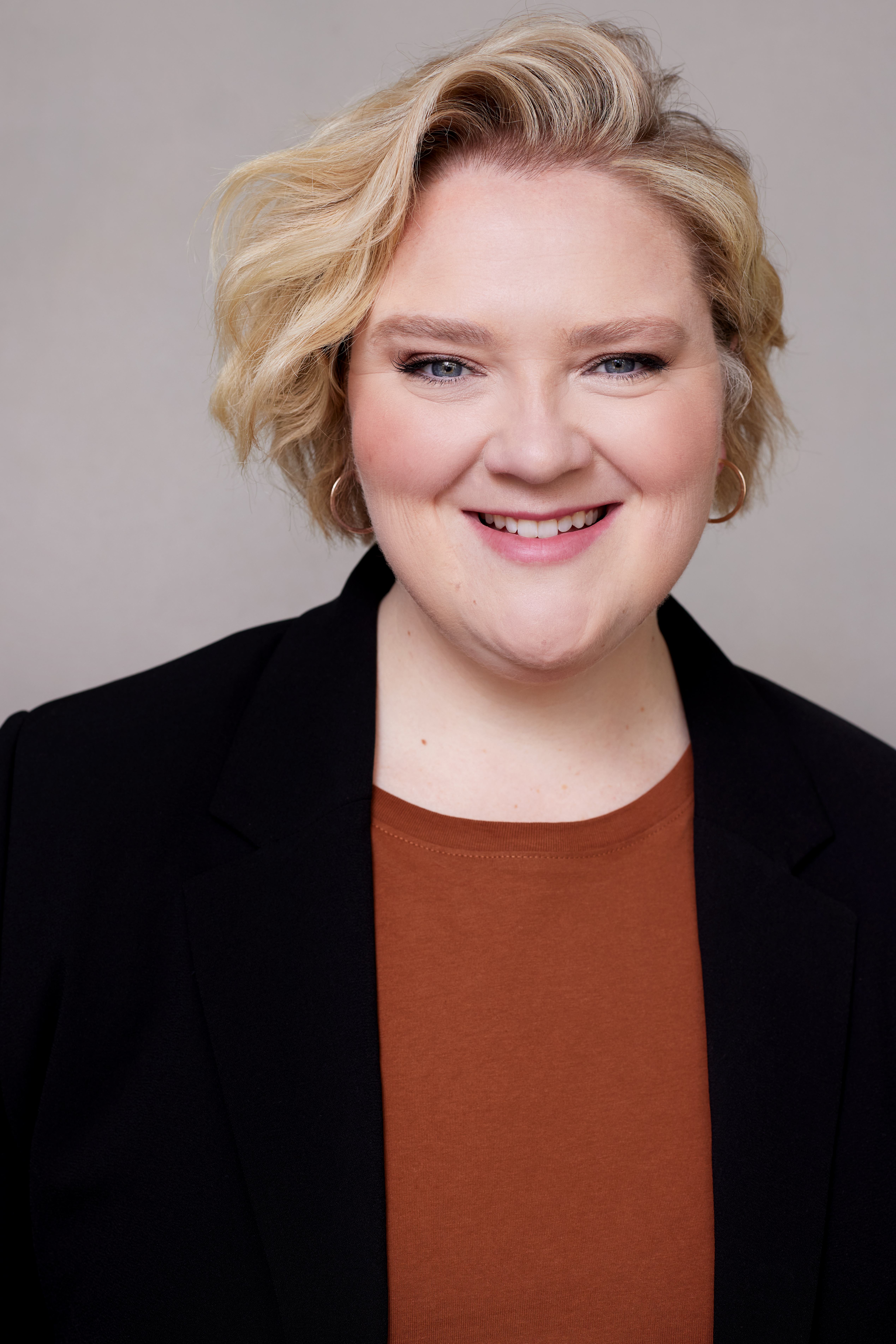 Debbie Lynch-White
