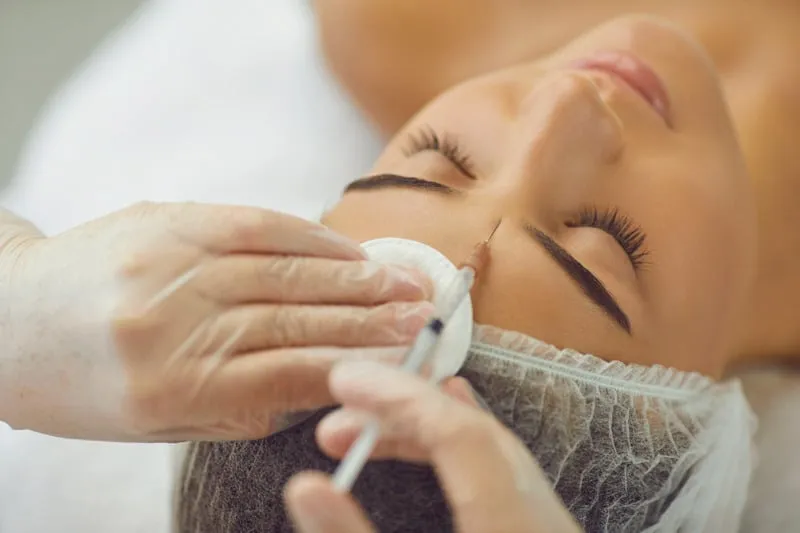 Botox injection procedure lasts 10–15 minutes
