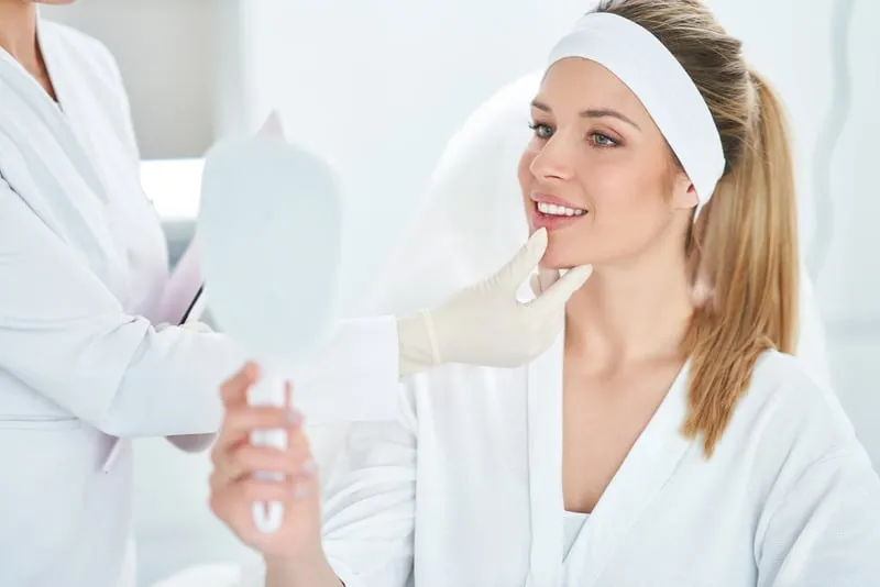 Results begin to show in 2–5 days, with full effects in 1–2 weeks