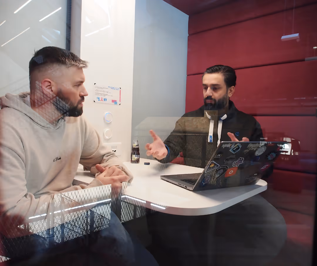 Two foobarista in a conversation