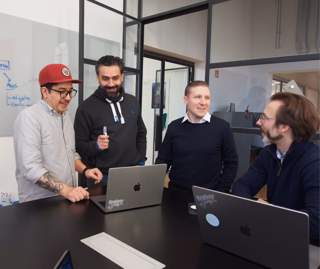 four foobarista discussing