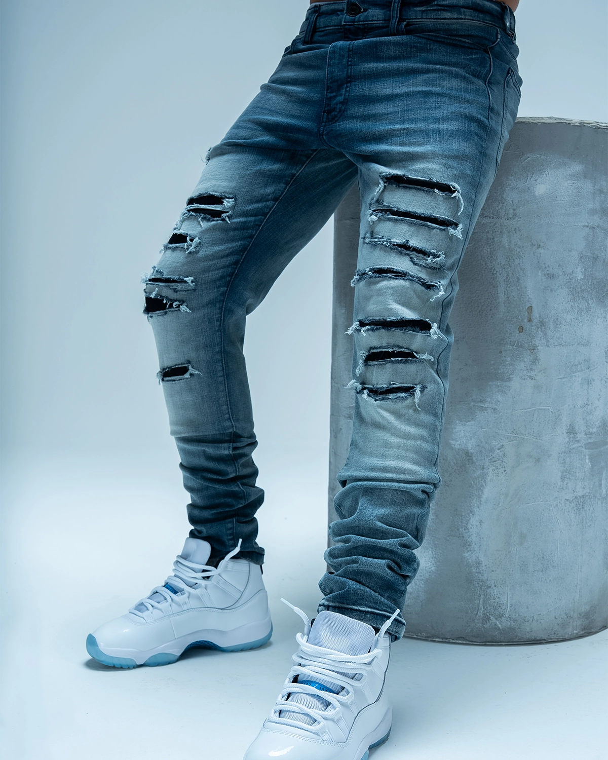 Artie 5ive drip con jeans Dripcity bianchi strappati