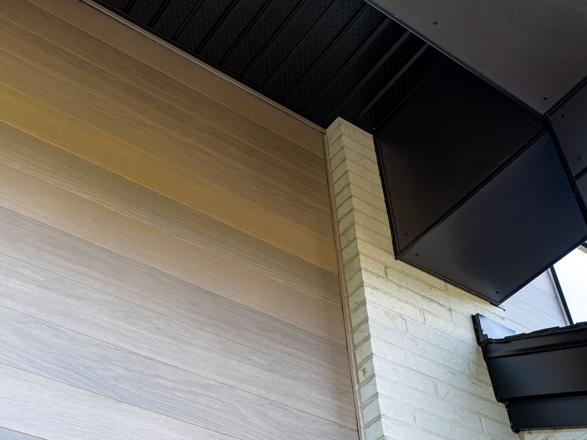 Maison avec revêtement d'acier