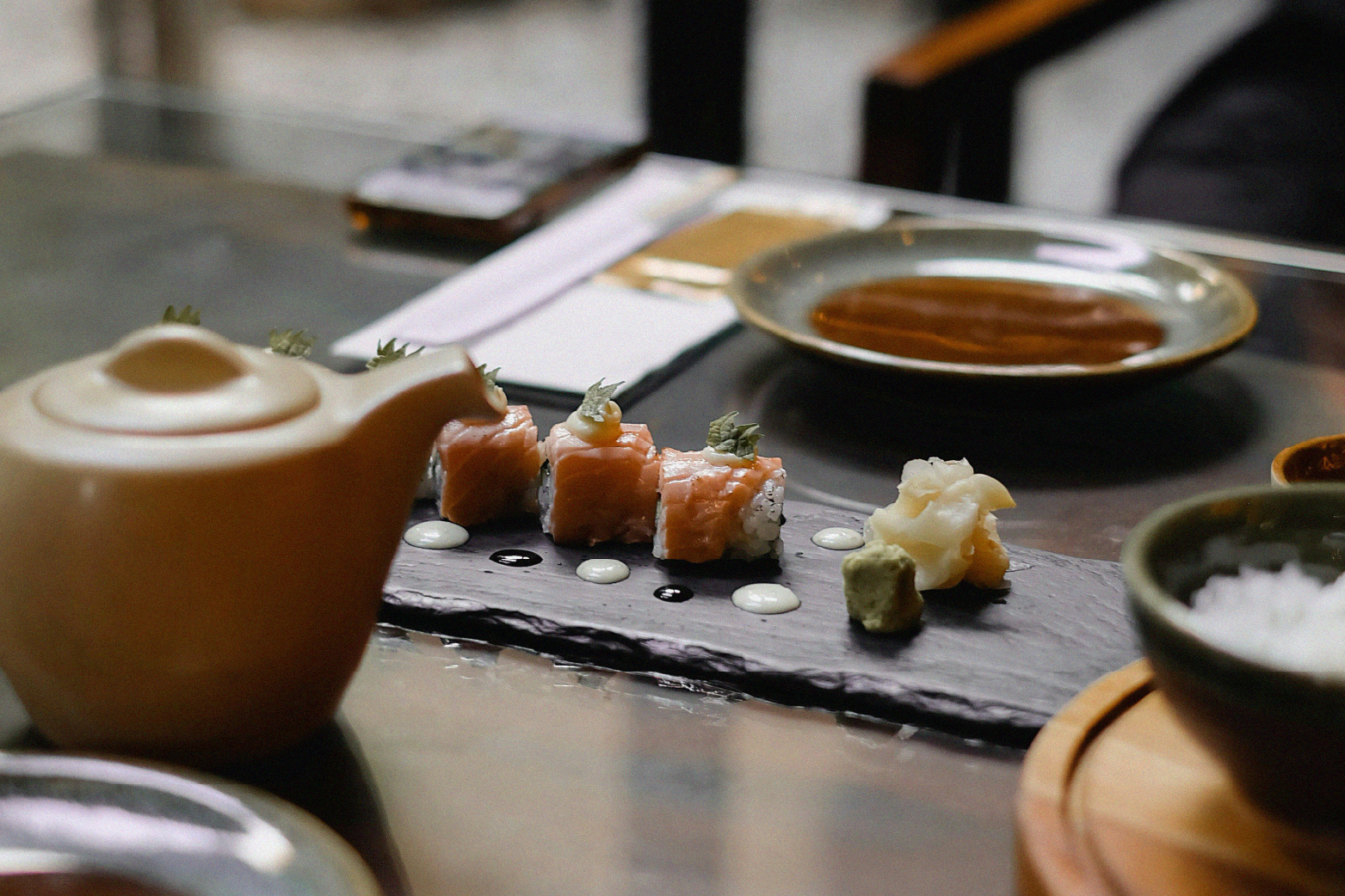 Visuel de sushi dans un restaurant péruvien