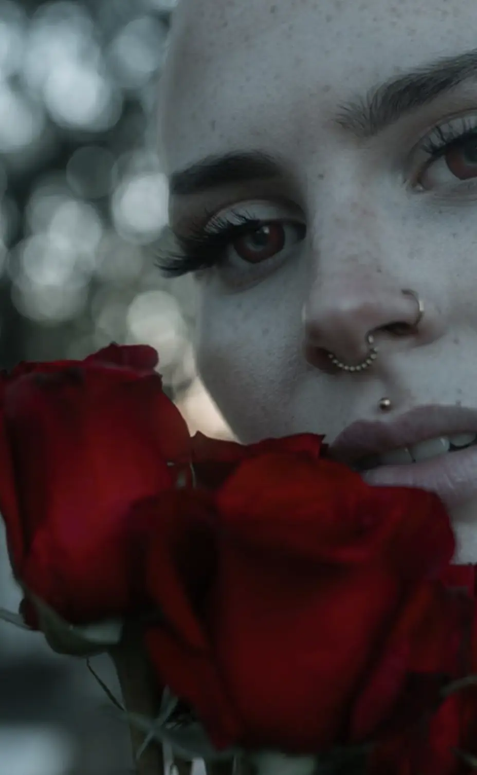 ominous picture of women with roses
Dani West Photographer | Mobile, AL 
