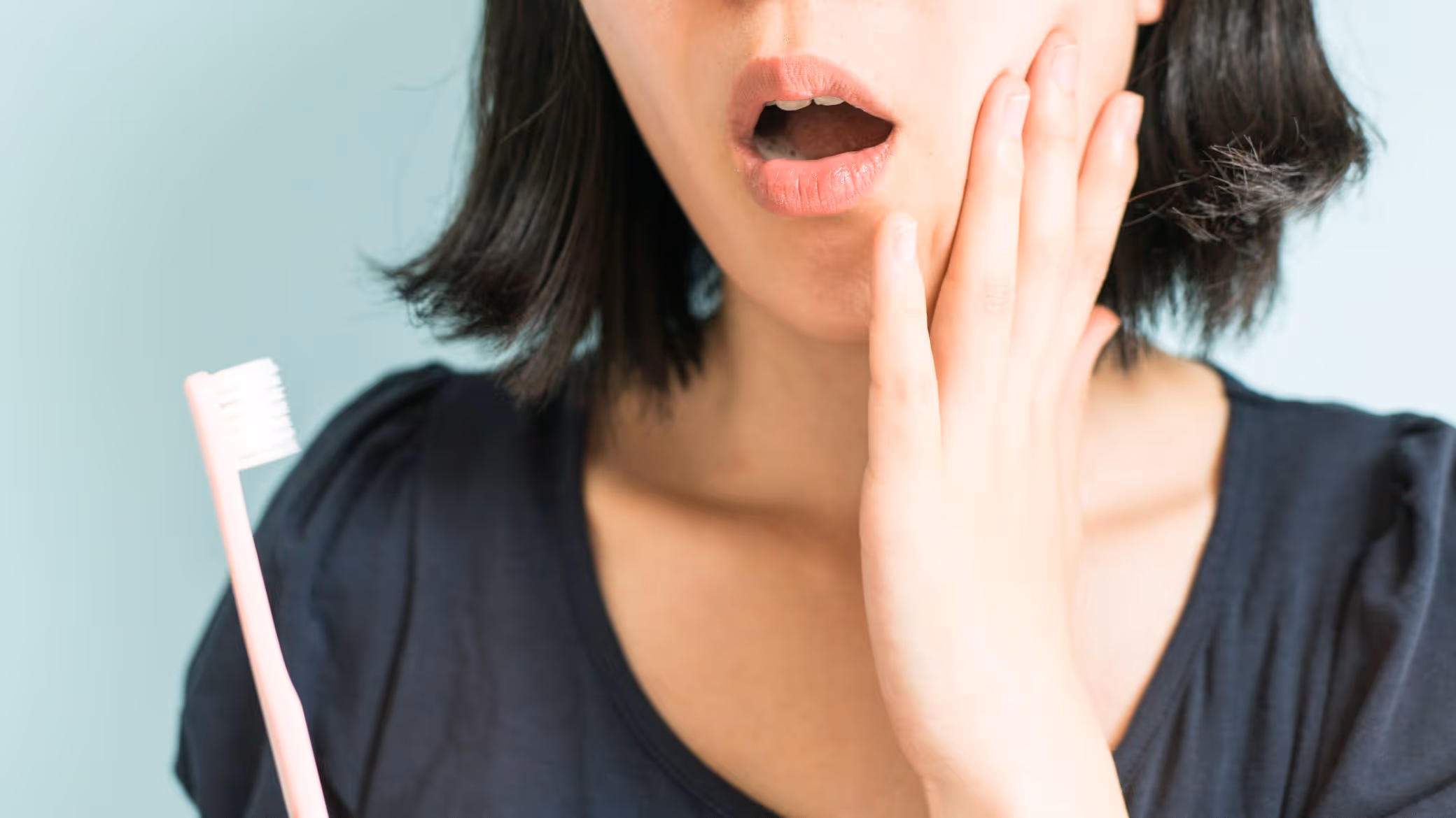 Alvéolite dentaire : causes, symptômes, traitements et prévention
