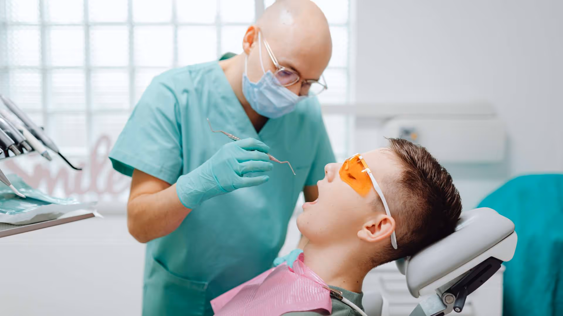 Parodontite : quels traitements pour sauver ses dents ?