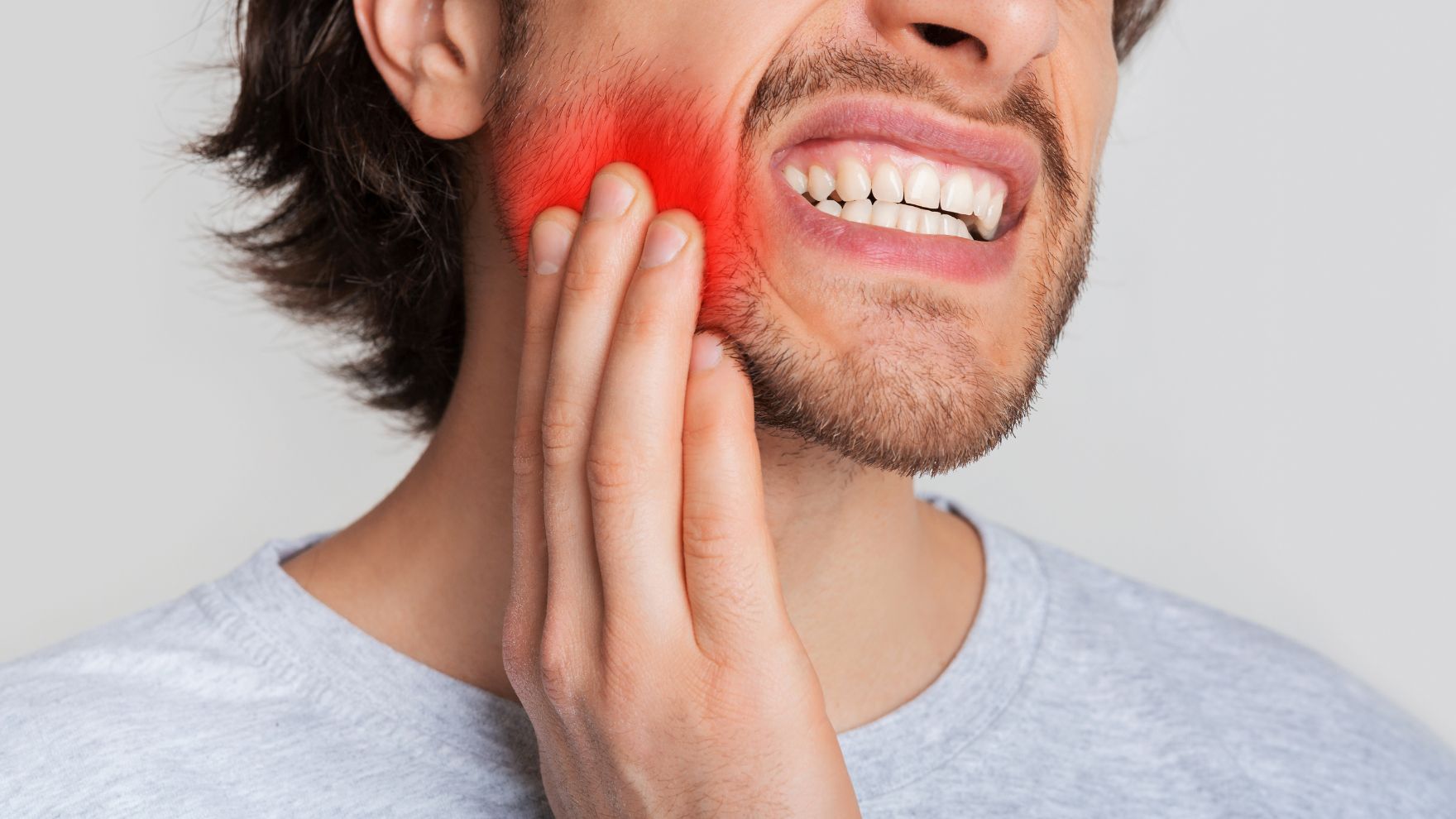 Péricoronarite : symptômes, causes et traitement