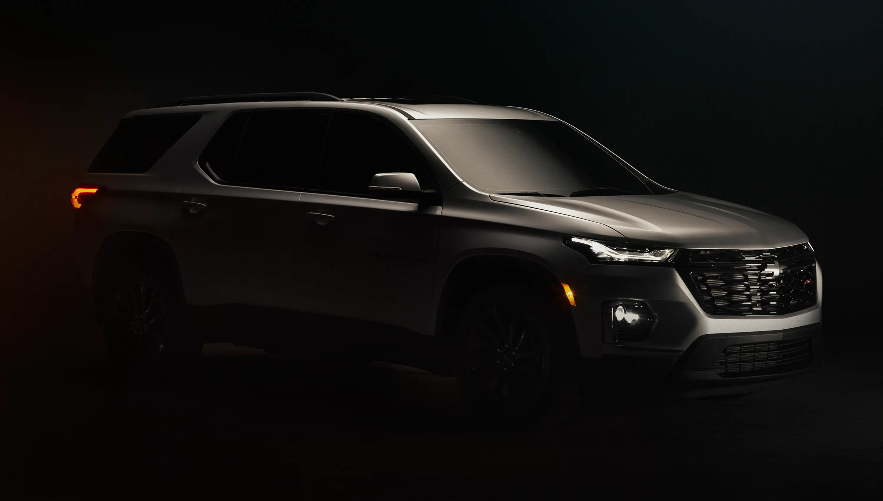 Image of Chevrolet brand car details. Photo taken by photographer Jota Velasquez. oddy_ works
Imagem de detalhes de automóvel da marca Chevrolet. Foto realizada pelo fotógrafo Jota Velasquez.