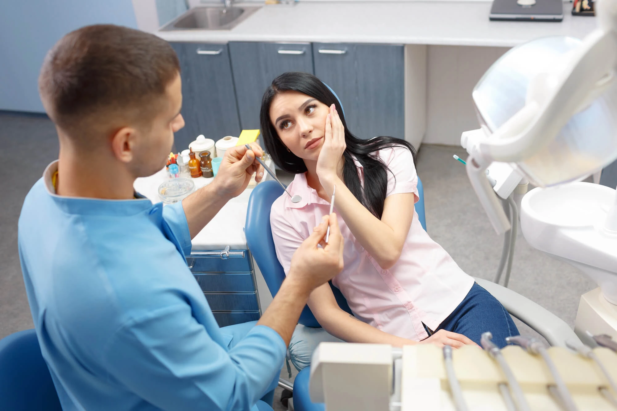 Oral Surgeon in Montgomery AL Tips for People Anxious About Their Dental Extraction