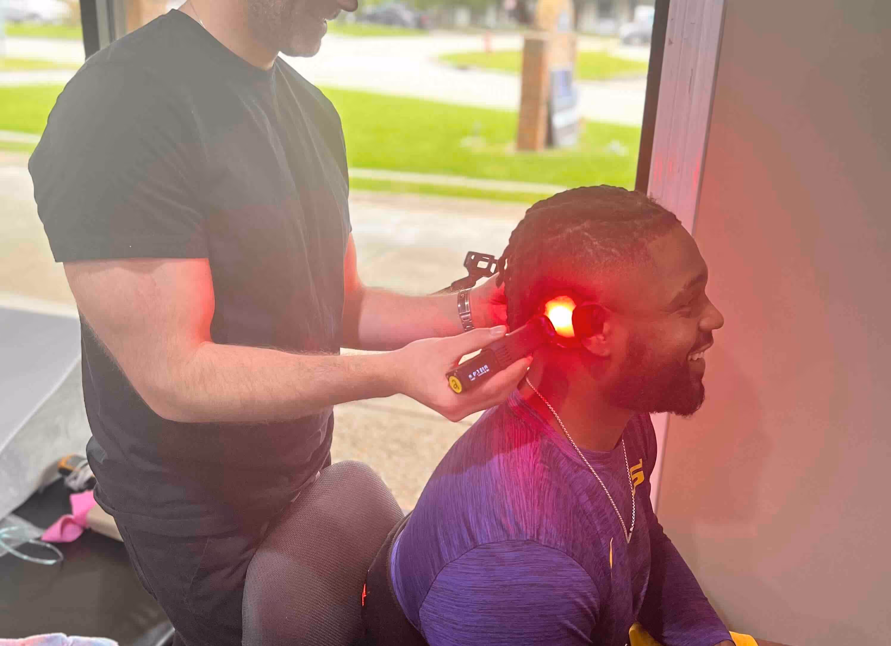 Patient Receiving Laser Light Therapy at NeuroSolution Center of Lake Charles.