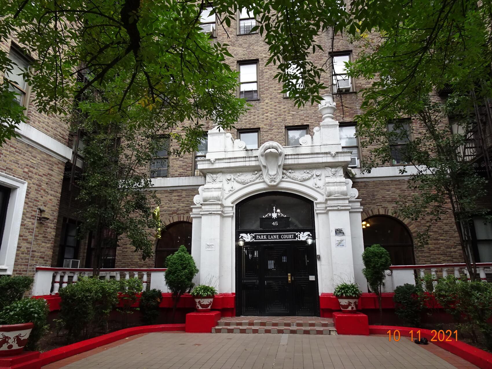 45 E Mosholu entrance - Summit Properties USA