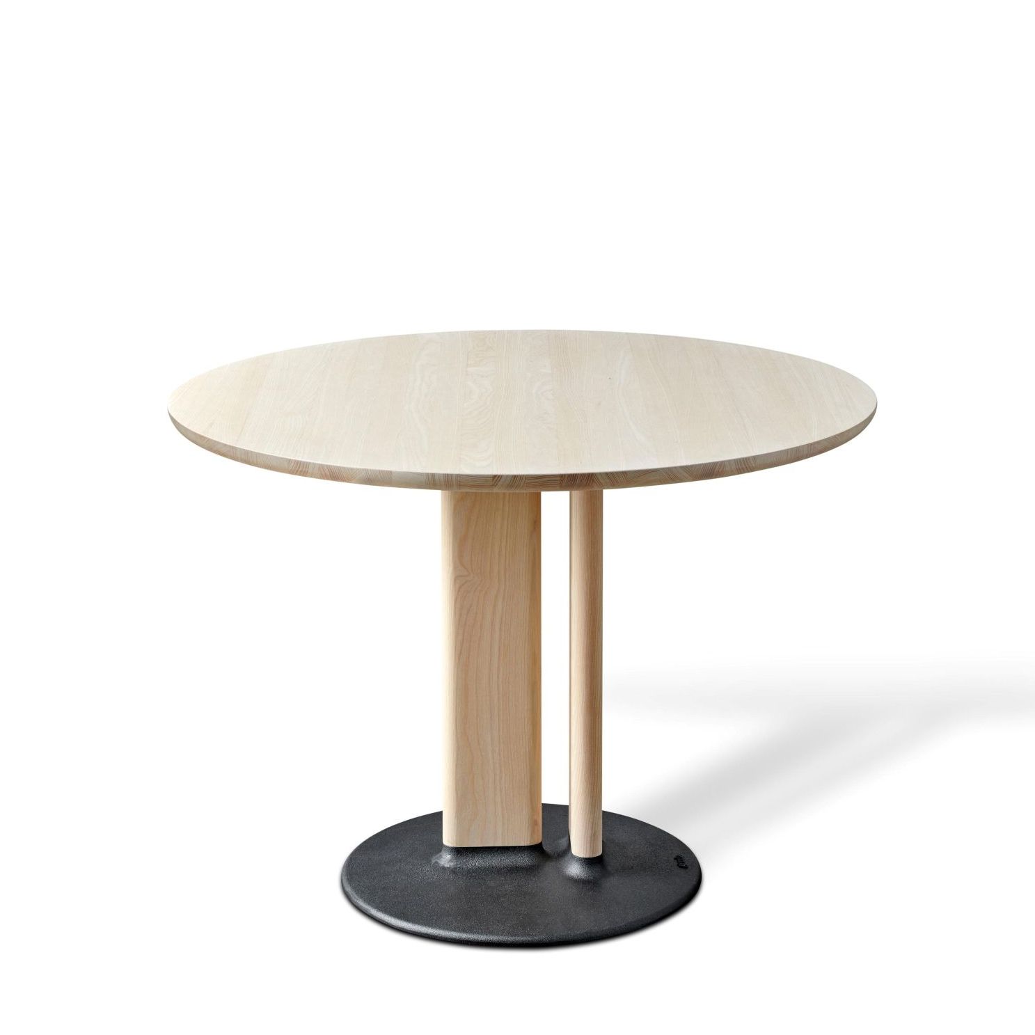 Stam Dining Table Round
