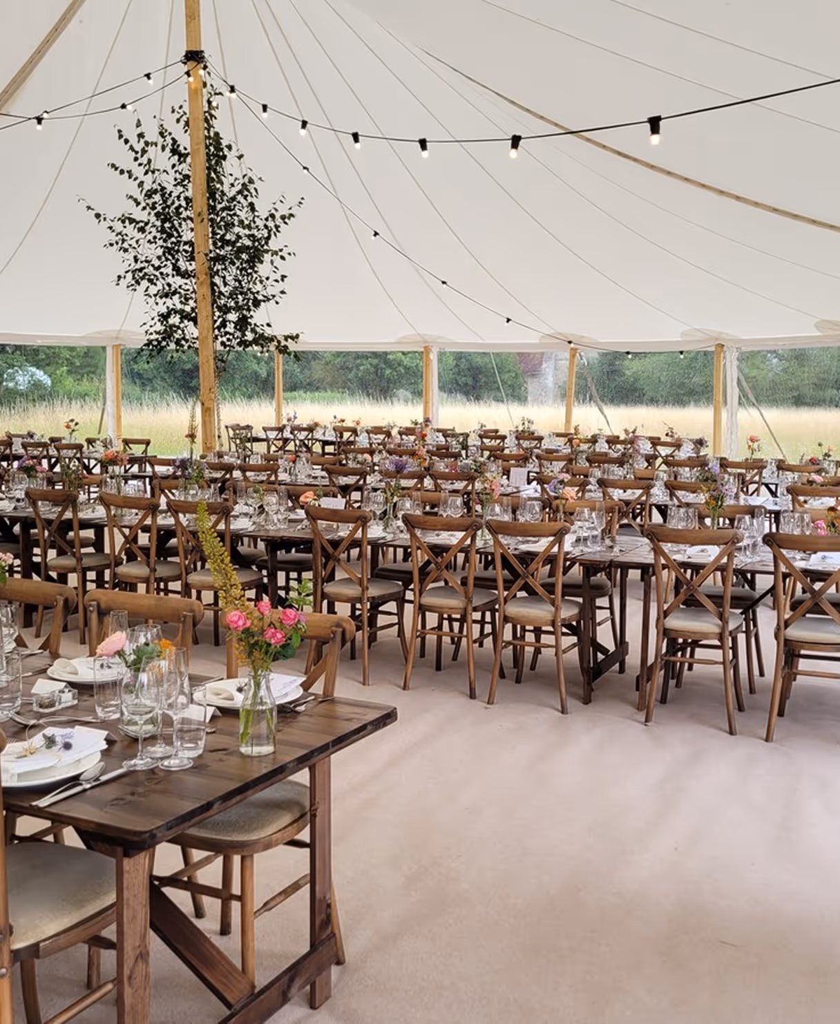 Double Giant Hat wedding