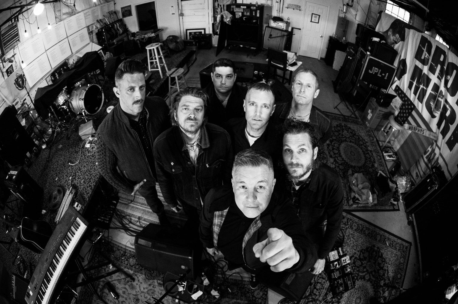 Le groupe Dropkick Murphys en studio 