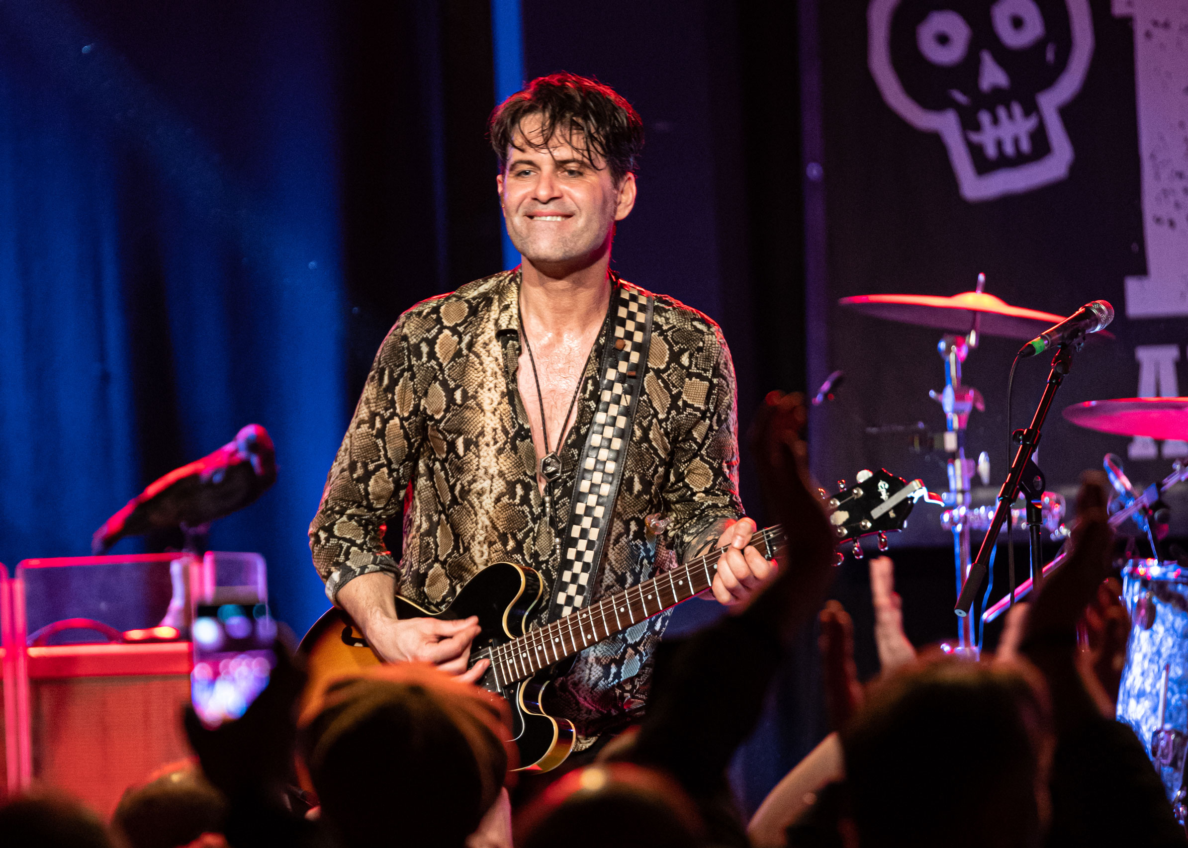 "La musique comme refuge"- Manu Lanvin défend le blues face à la morosité du monde