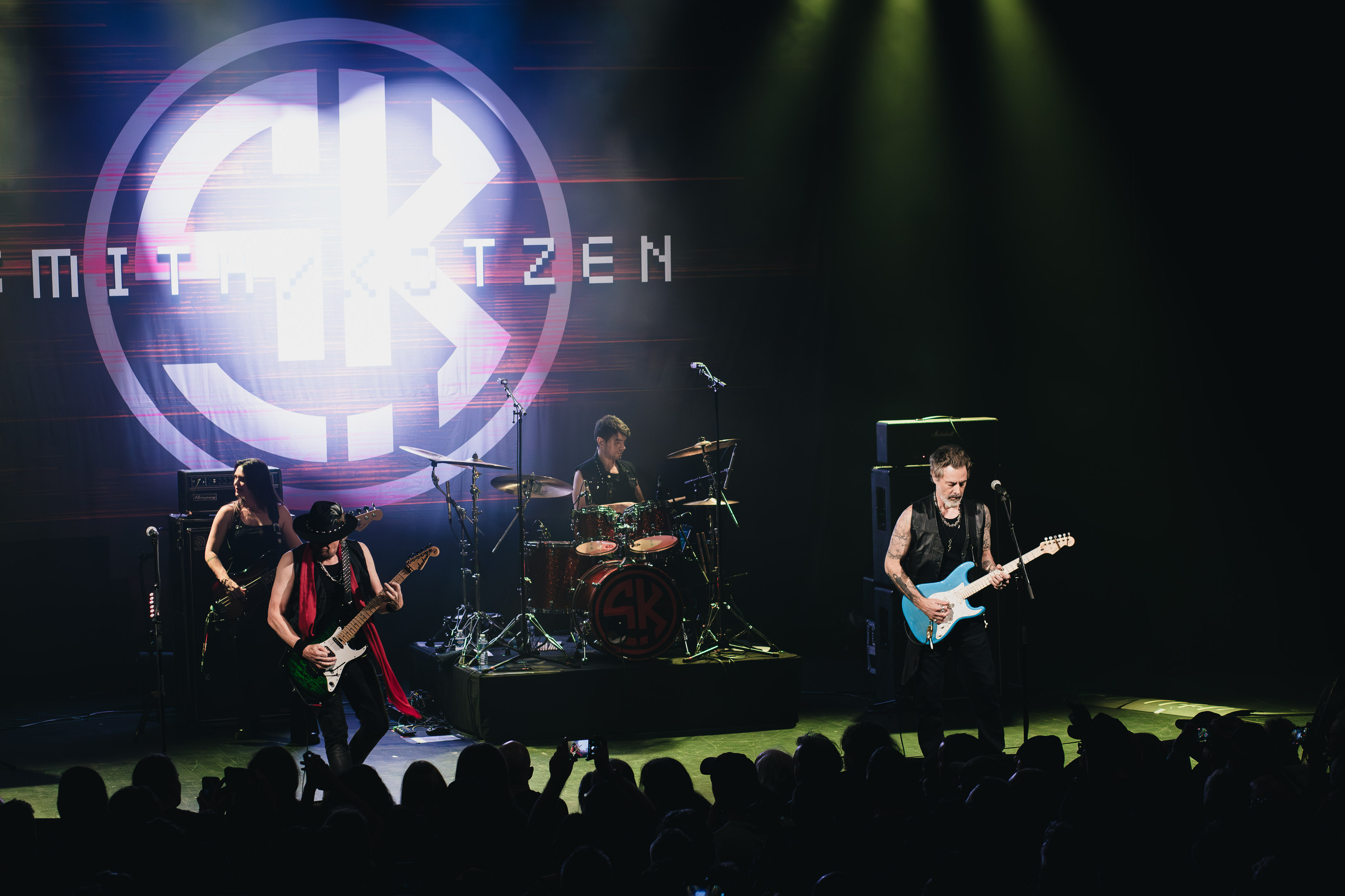 Deux guitaristes de légende au Trianon