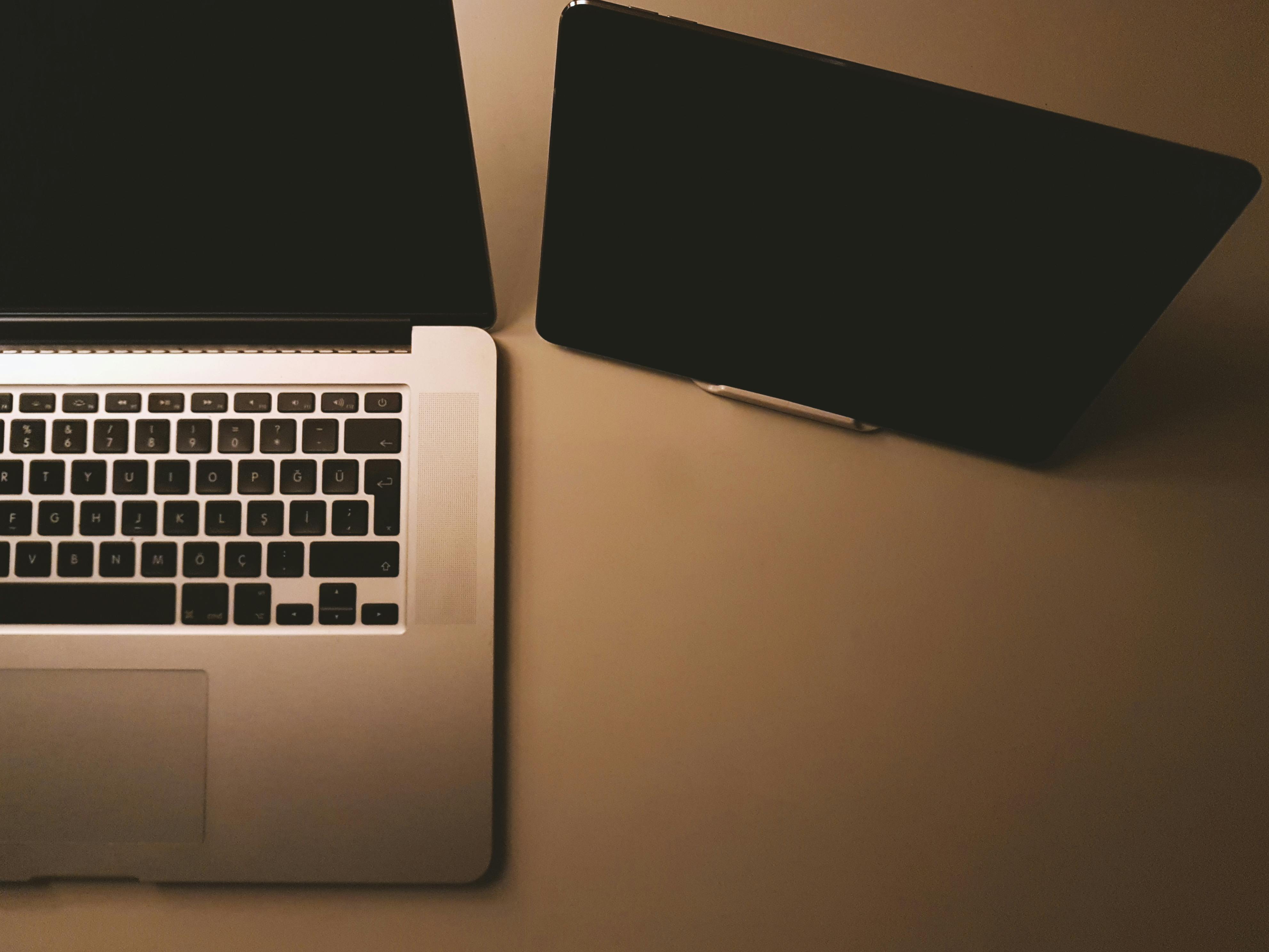 How to Structure Webflow CMS for Marketplace or Directory Websites