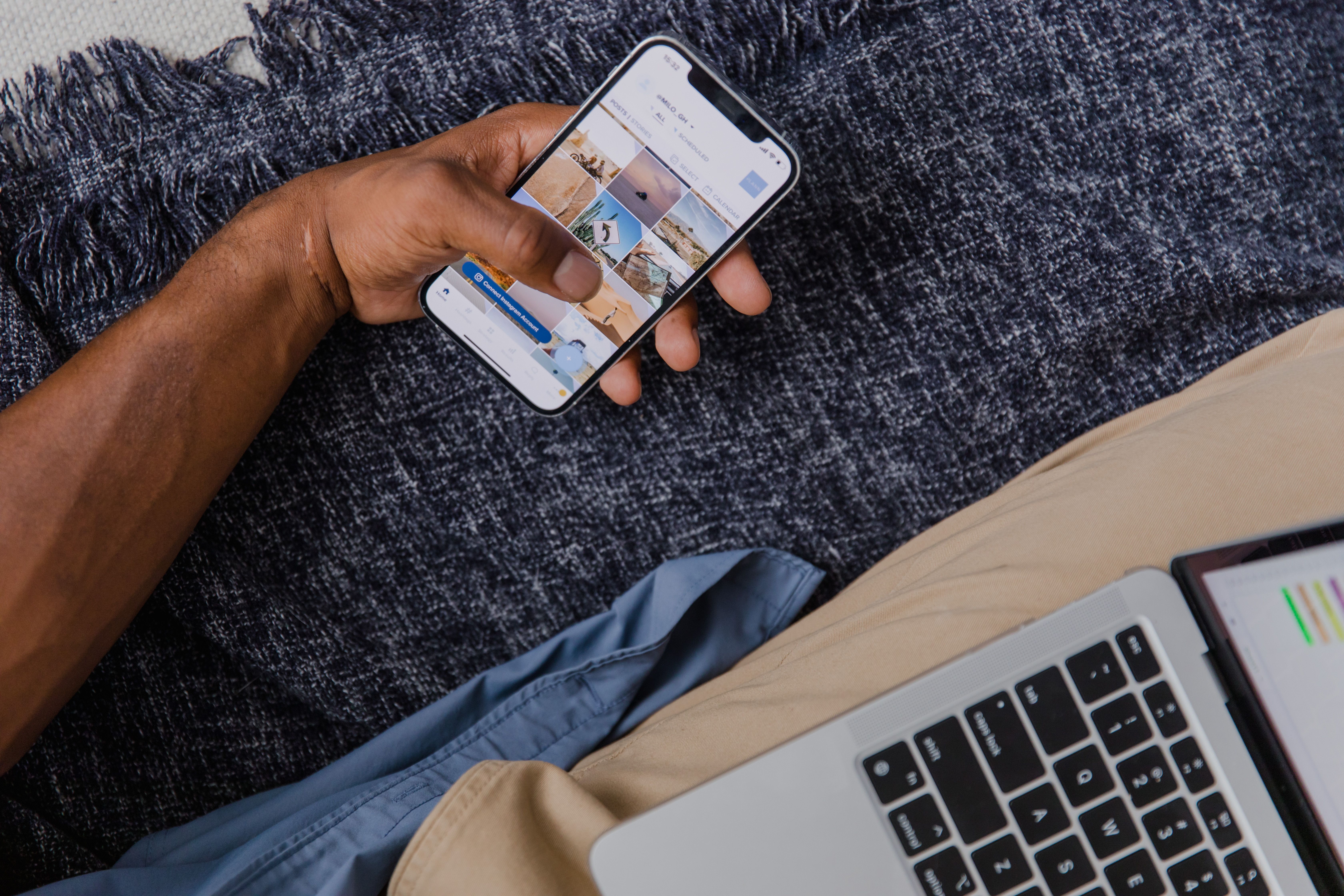 How to Design Webflow Pages That Keep Visitors Scrolling