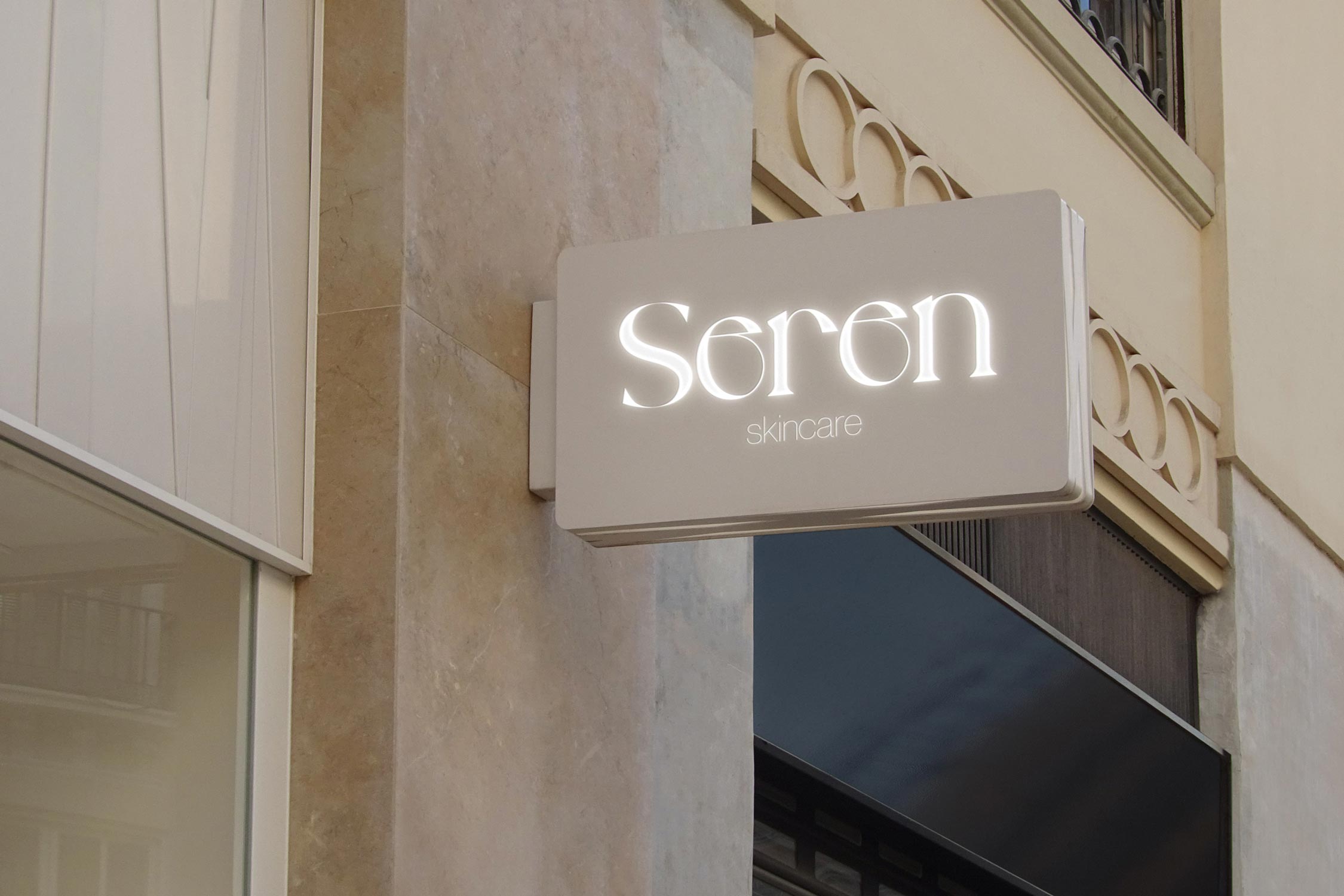 seren outdoor sign