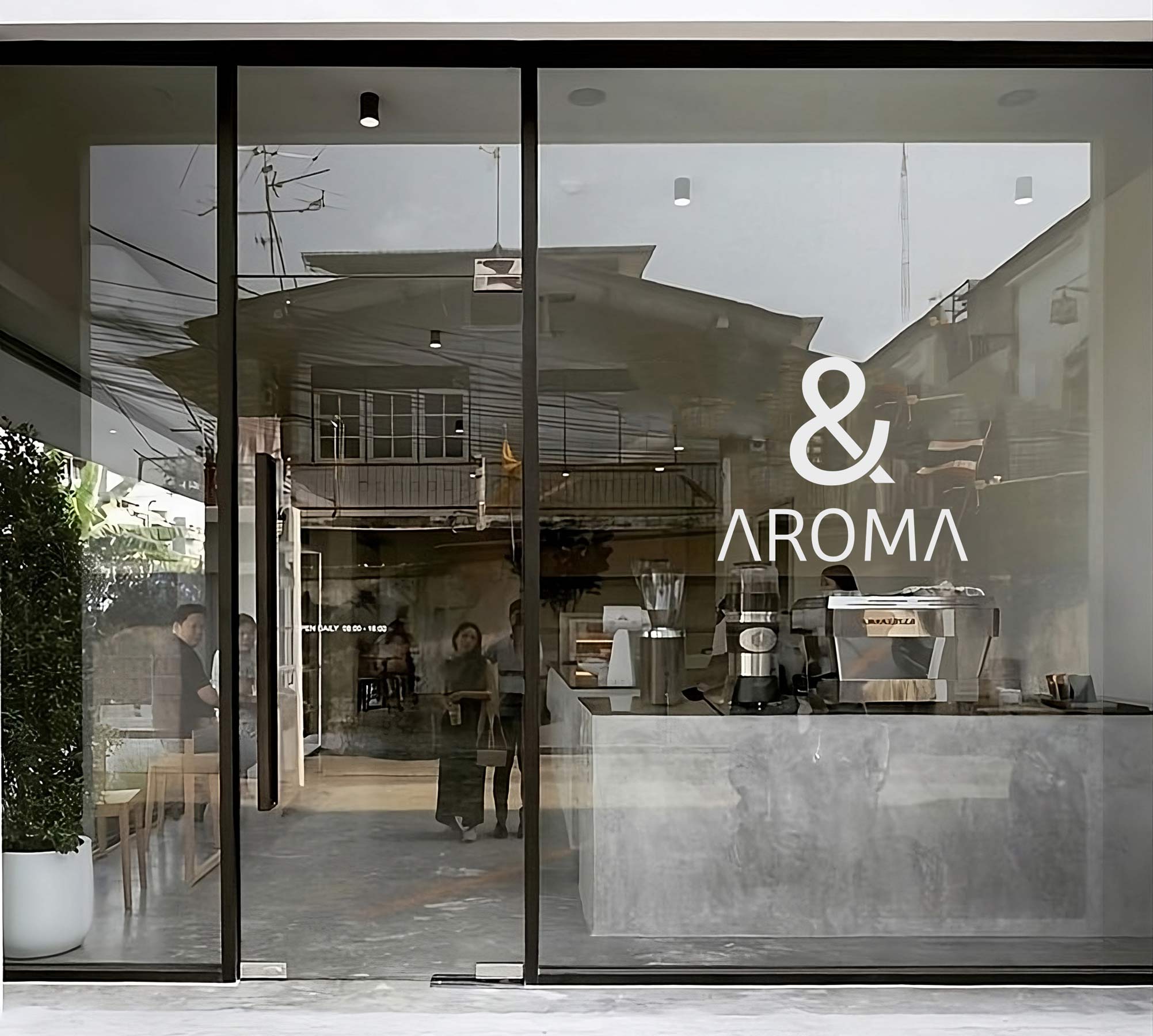 aroma coffeeshop from outside