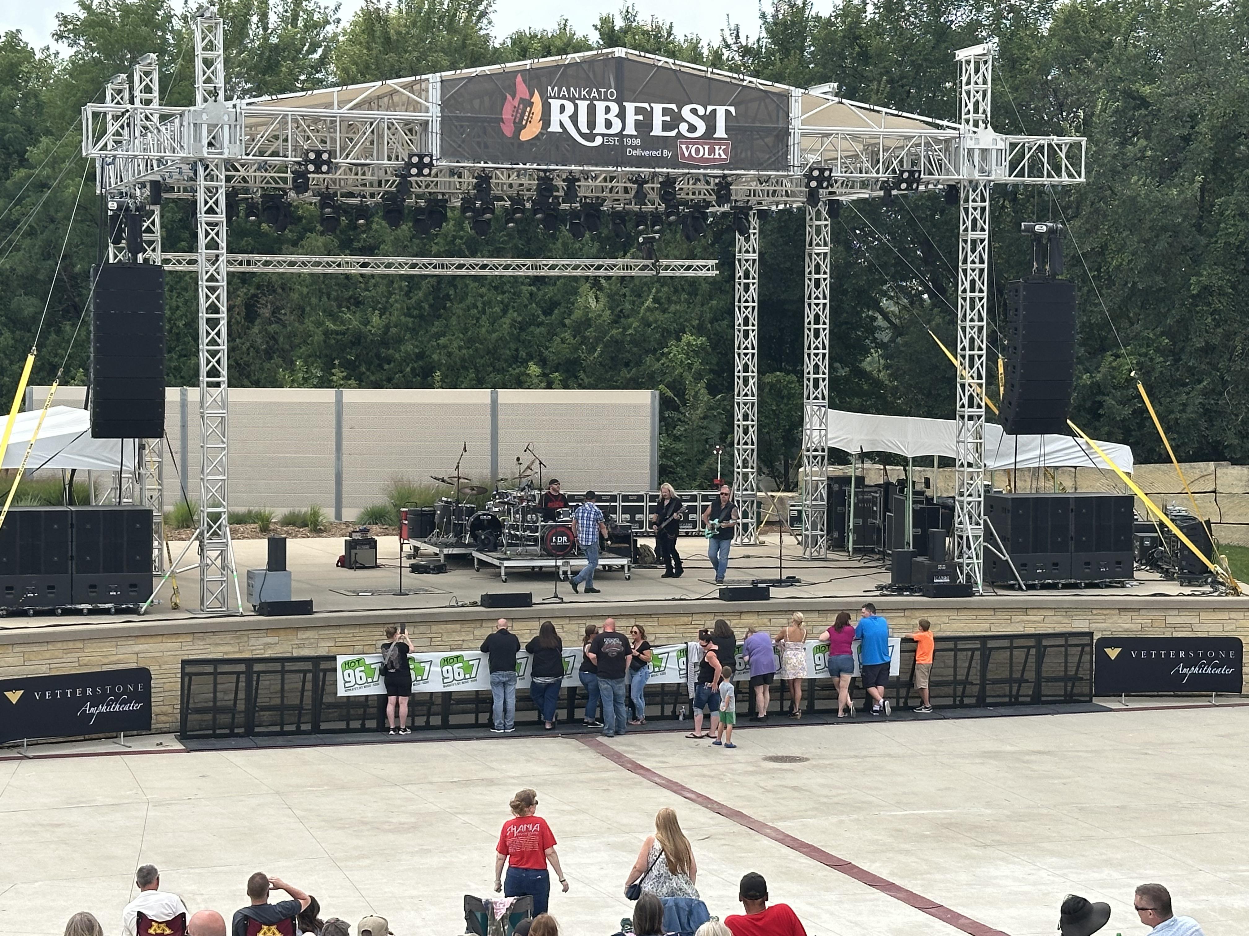 Red Dirt Road Live