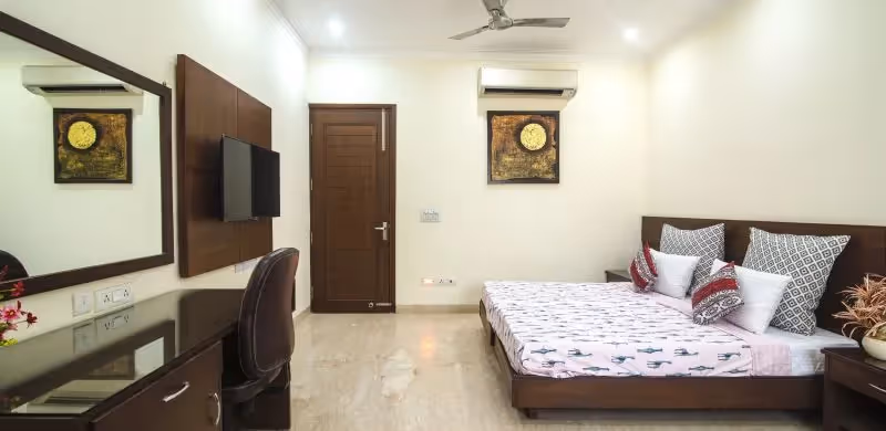 View of the serviced studio apartment close to Marriott near HUDA City - possible to work from home as well