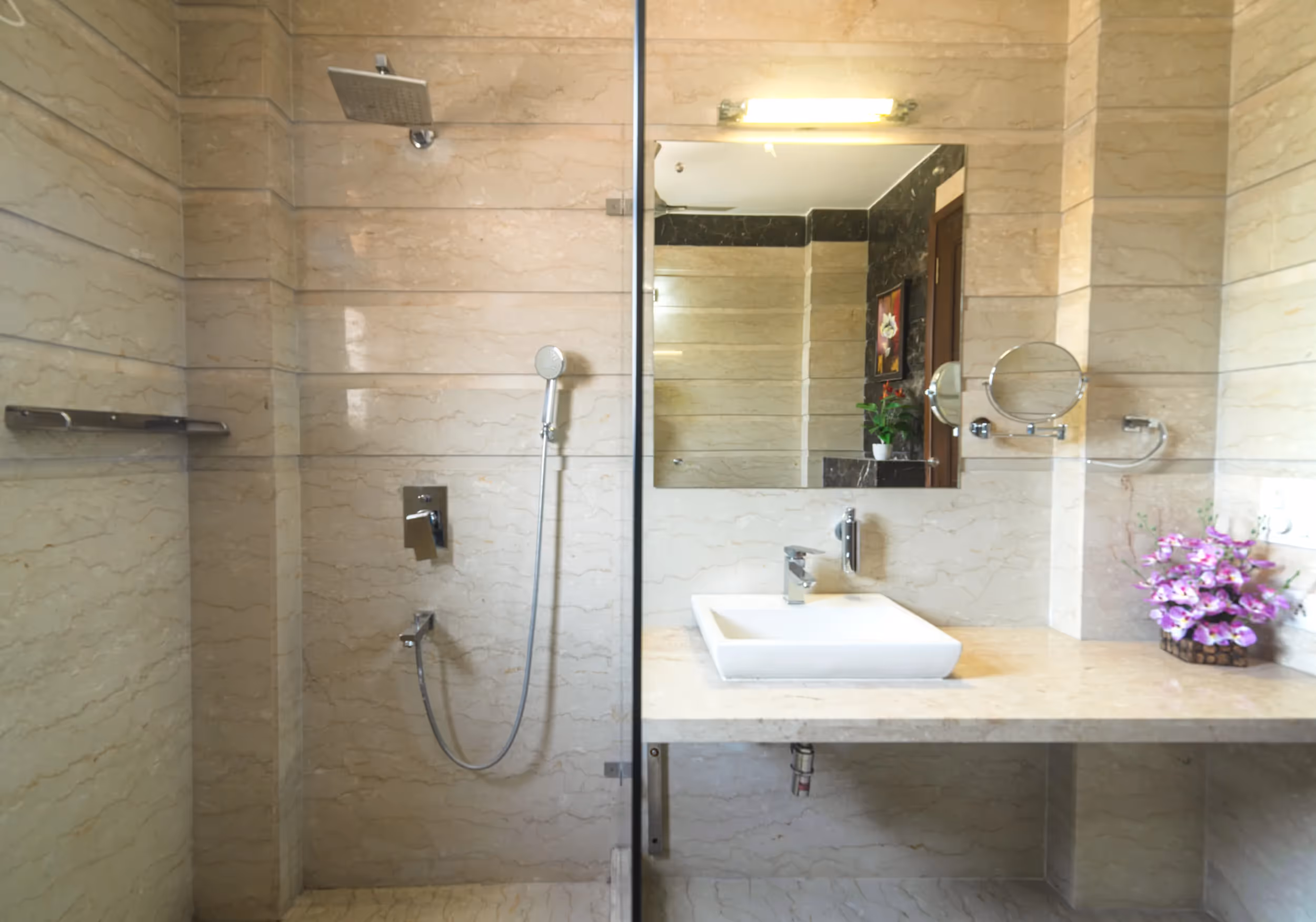 3 BHK serviced apartment in the heart of Gurgaon - view of one of the ensuite bathrooms. Apartment is ideal for social & family groups