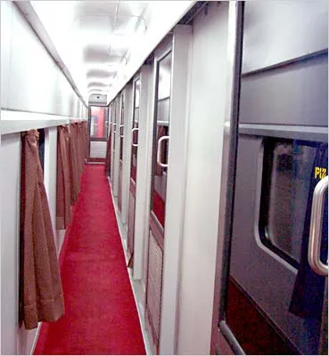 rajdhani-express-train