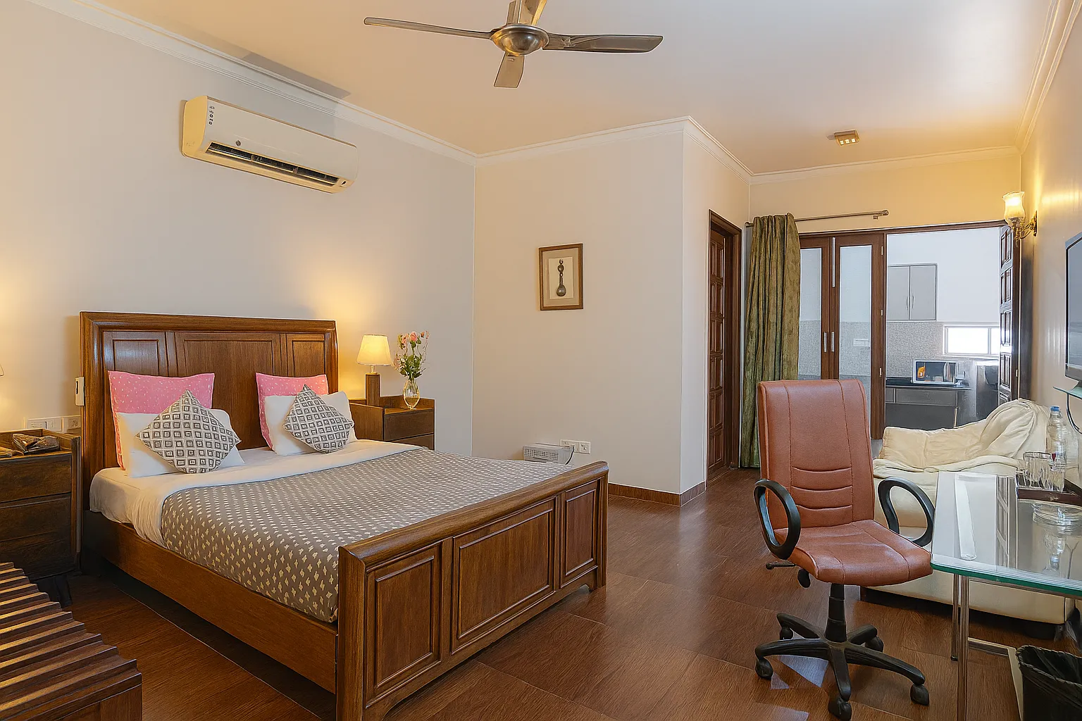 Perch Serviced Apartments Sushant Lok Gurgaon – stylish serviced residence in a quiet residential neighborhood close to markets