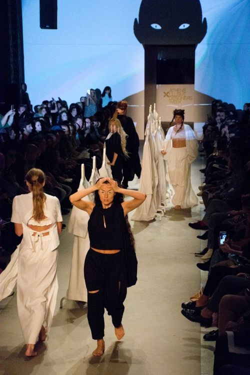 digital scenery in catwalk